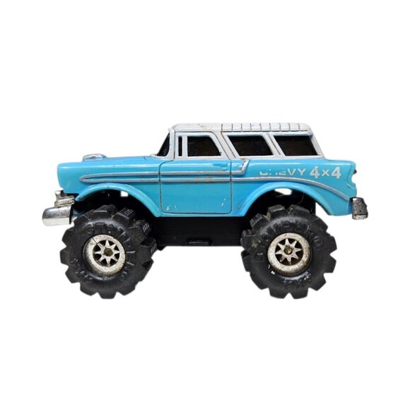 Vintage Schaper Stomper Blue Chevy Nomad Wagon Runs and Lights Up - Picture 5 of 12